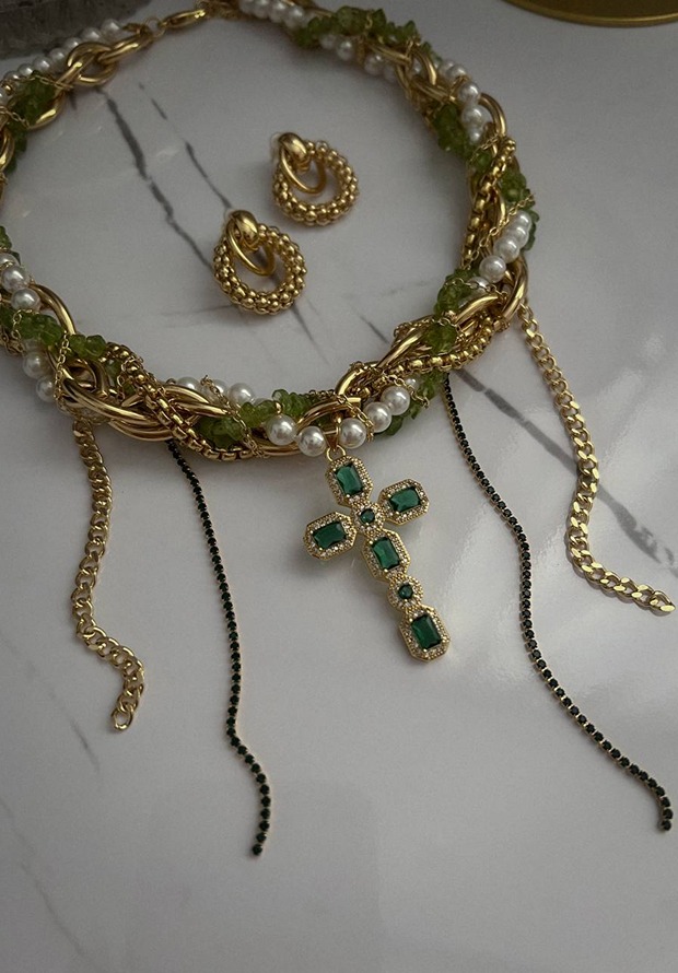 Колье Green Cross